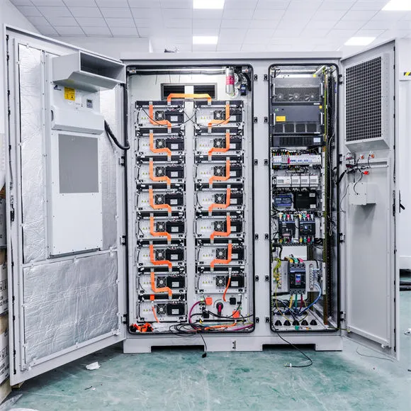 Data center UPS - SOLAR SLUSAKOWICZ
